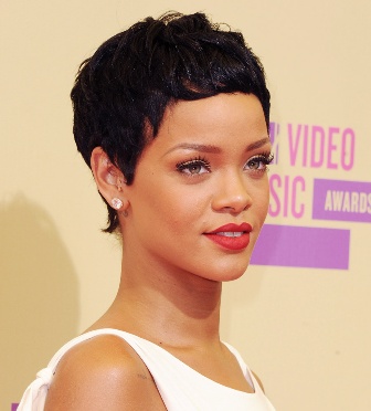 Rihanna Beauty Tips pysyy kosteutettuna