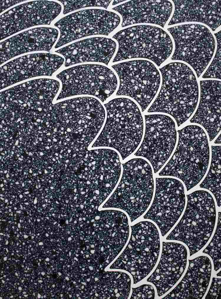 Terrazzo golv antracitgrått vitt mönster