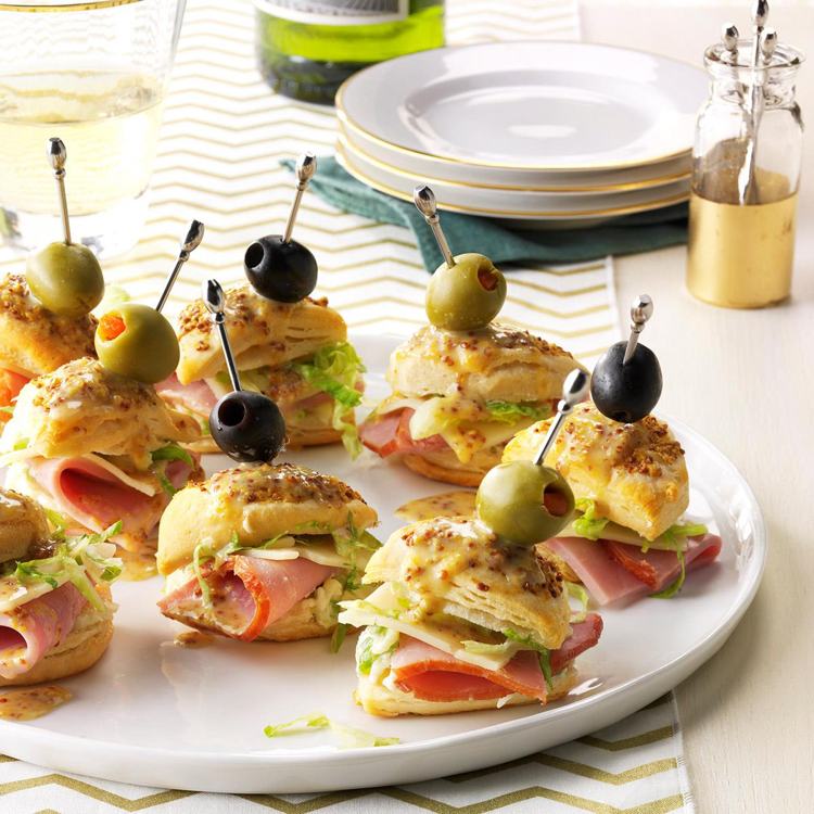 50 -talstema äter mini hamburgare serveras med oliver