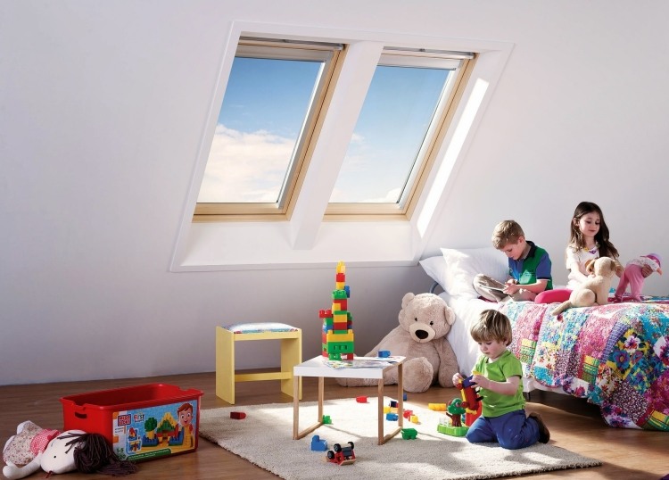 rullgardiner-takfönster-barnrum-barn-leksaker-mattor-gosedjur