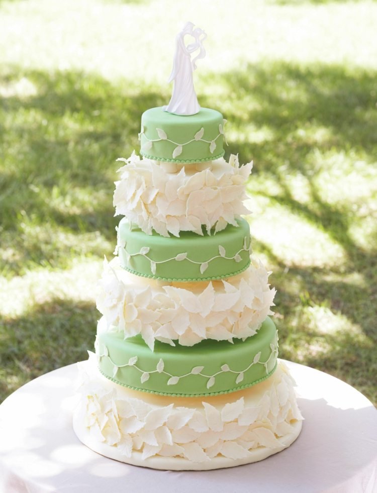 dekoration-för-bröllop-tårta-grön-vit-bluetenblaetter-tårta figur