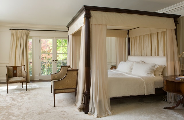 traditionellt sovrum massivt trä sky bell kapell klassiska möbler