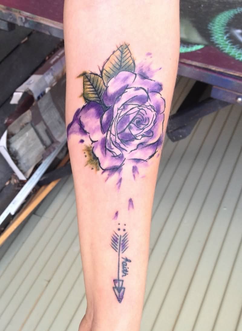 Akvarell-ros-tatuering-design-för-underarm-av-Keith-Cromie