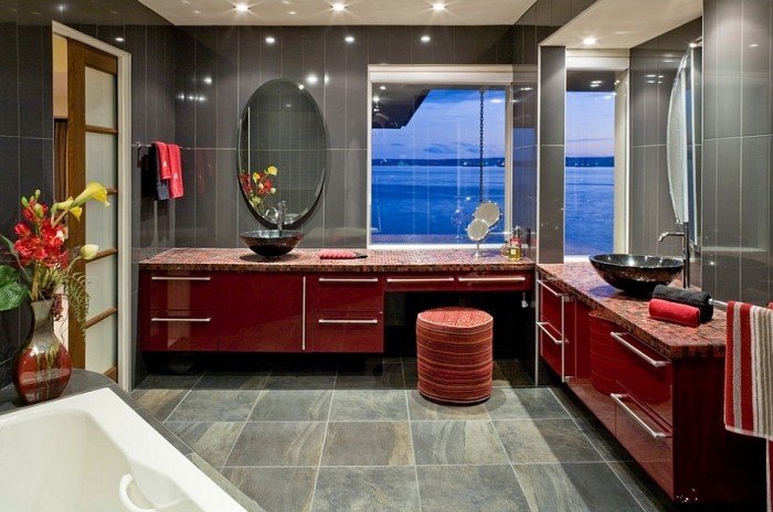 modern-badrum-grå-vägg-kakel-röd-badrum-möbler-högglans-Derek-Lepper