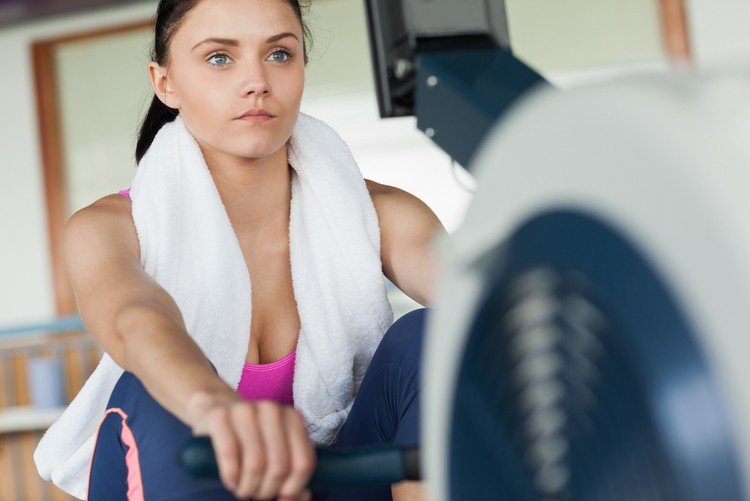 Roddmaskin träning för viktminskning hela kroppen träning plan kvinnor