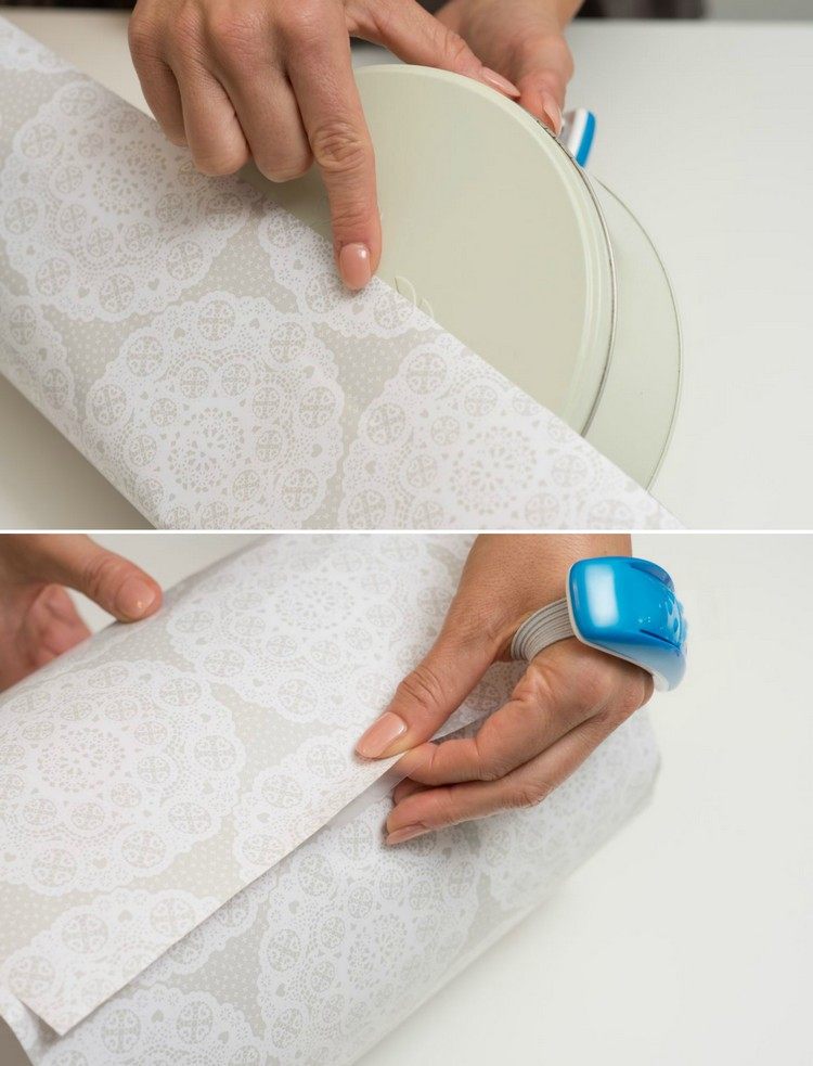 Inslagning runt gåvor instruktioner-låda-inslagningspapper-vit-beige-tejp