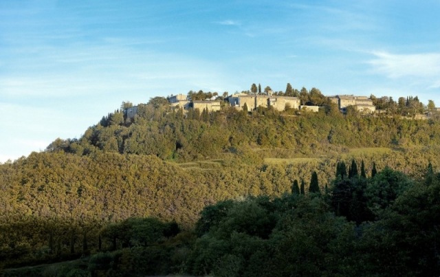 Hotell restaurerade-hus Toscana vingårdar lägenhet-Monteverdi castiglioncello-del-Trinoro