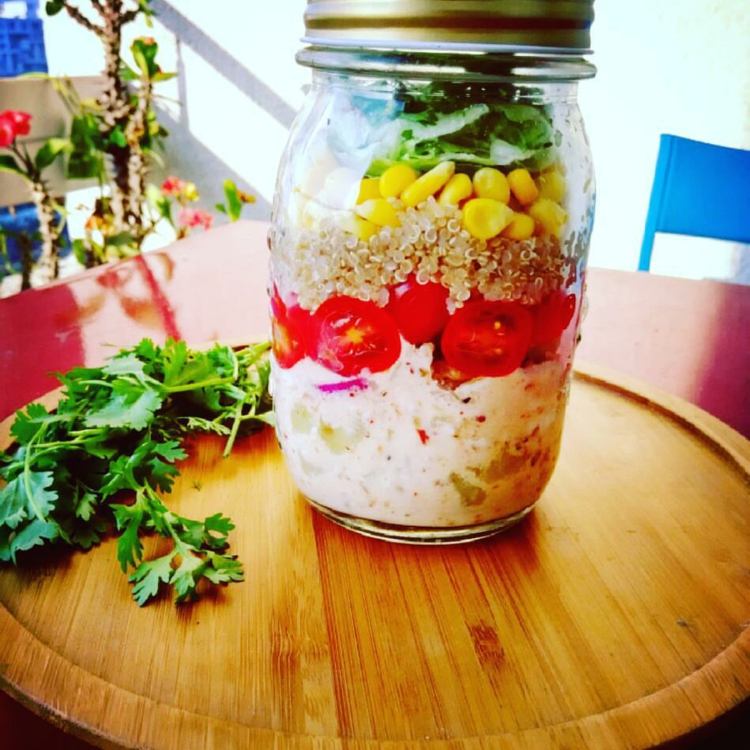 sallad-glas-mexico-quinoa-persilja-majskryddor