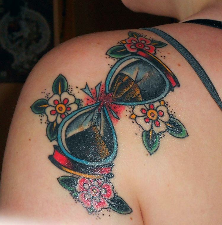 timglas tatuering blommor-blommar-färgglada-färger