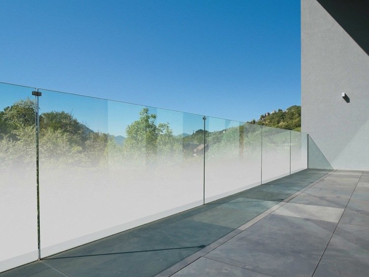 satenglas-inuti-utsida-glas balustrade-belkon-terrass