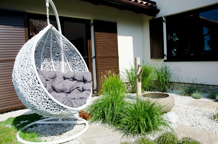 swing-in-the-garden-stand-cocoon-design-graeser-grus