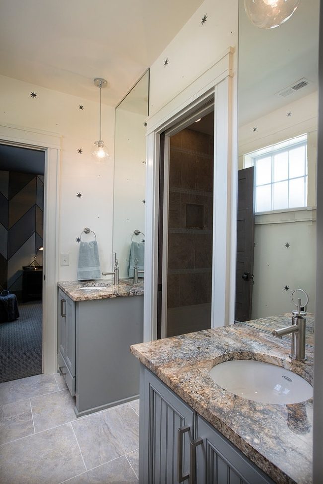 badrum marmor chic designer hus på landet med lyxig inredning