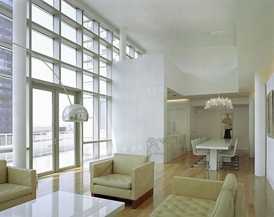 chic-penthouse-vit-minimalistisk-inredning