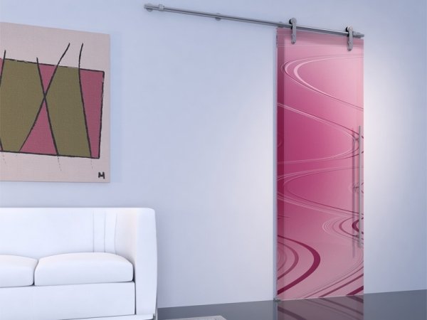 Flickorum. Futuristisk dörrdesign-rosa dörr vit vägg