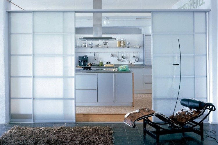 skjutdörr-kök-vardagsrum-glas-modern-frostat-glas-satinerat-aluminium