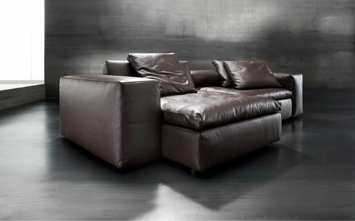 brun-läder-soffa-att-sova