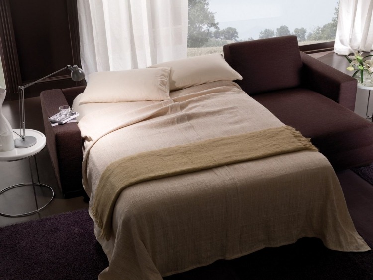 Bäddsoffa med sänglåda -elko-säng funktion-bordo-fönster-gäst säng-dubbelsäng