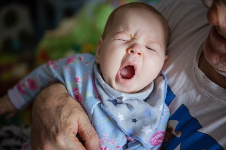 förebygga sömnproblem hos spädbarn och möjliggöra god sömn