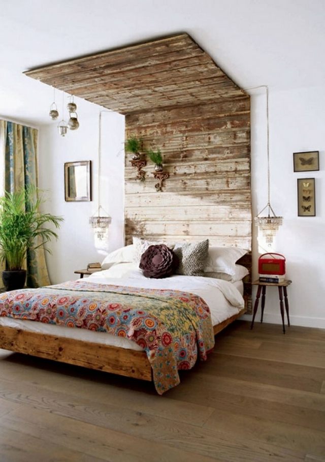 sänggavel trä vägg tak dekoration sovrum