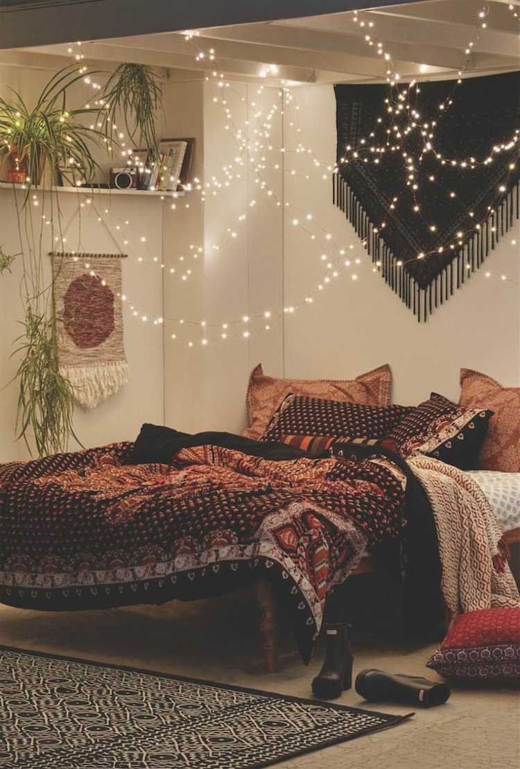 sovrumsdekoration boho-hippie-romantisk-möblering-sagoljus. -orientalt-mönster
