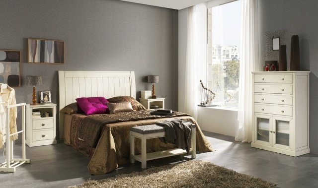 vägg-färg-sovrum-grå-klassisk-trämöbler-ecru
