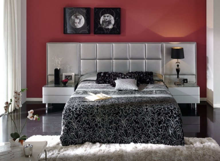 Sovrum-röd-grå-säng-sänggavel-marmorgolv