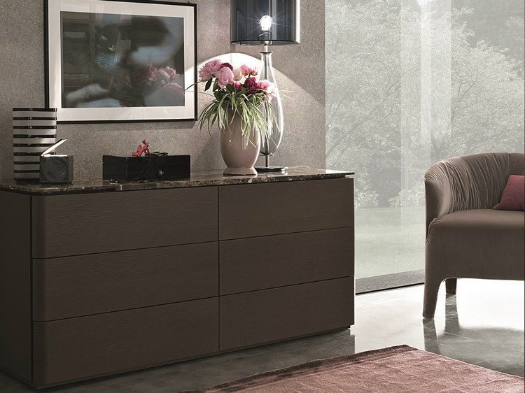 sovrum-byrå-trä-marmor-elegant-design-misuraemme