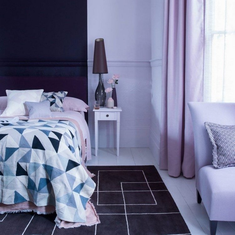 Lavendel och svartvitt i sovrummet väggdesign idéer