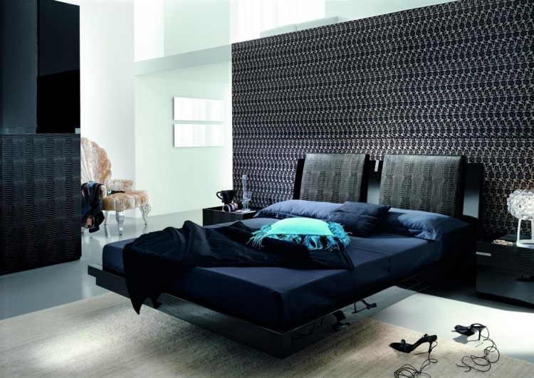sovrum-modern-design-idéer-svart-flytande-säng-ädel-väggbeklädnad-mönster-tapeter