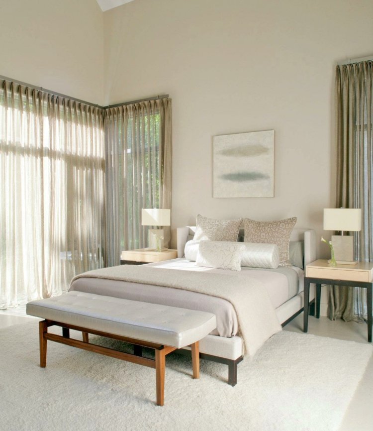 gardin-design-sovrum-enkel-dekor-sänglampor