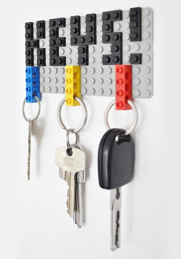 DIY nyckelbräda gör dig själv nyckelhållare nyckelställ nyckelring lego tegelstenar