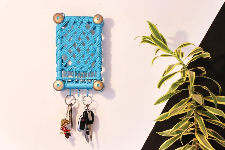 DIY nyckeltavla gör dig själv nyckelhållare nyckelhylla nyckelring färgstark växt