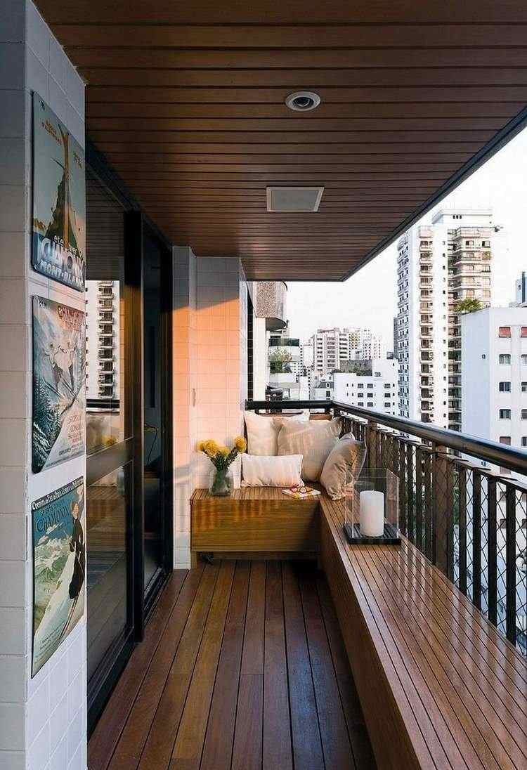 lång smal balkong design terrass möbler idéer