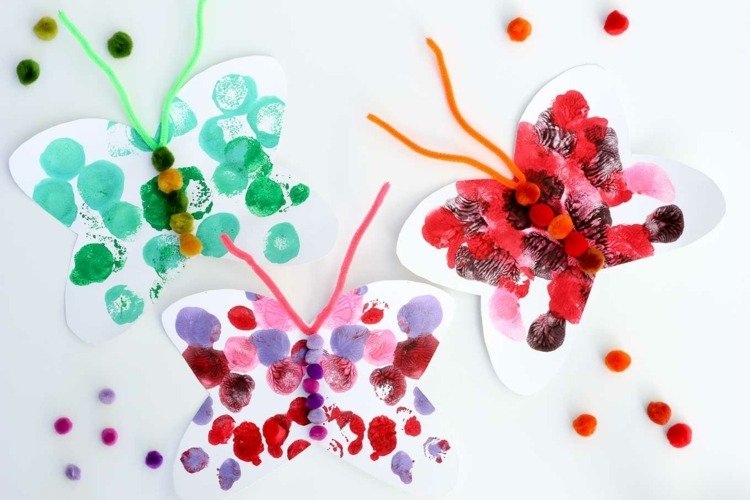 Gör fjärilar med barn fingeravtryck-fingerfärger-akryl-idé