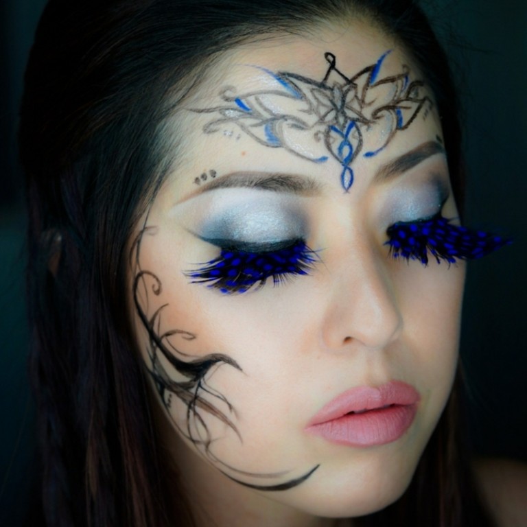 Make-up för karneval sagoveder fjäder ögonfransar blå ljusblå ögonskugga
