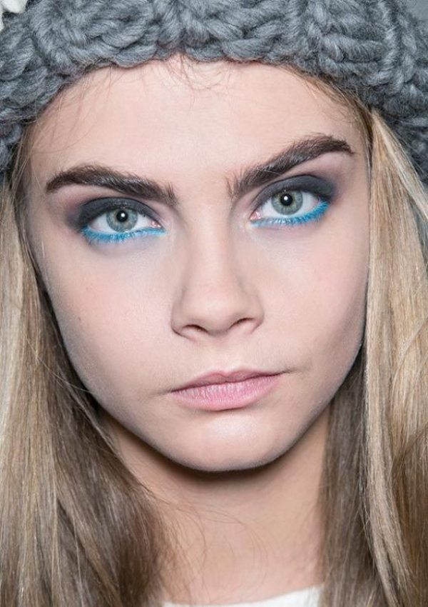 blå-eyeliner-ögonskugga-aqua nyanser-metallic-grå-ögonskugga-cara