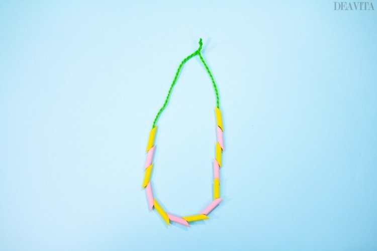 halsband nudlar färgning akrylfärg garn smycken för barn tillverkning