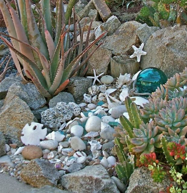 Sfär stenar vackra trädgård dekoration idéer kaktusar