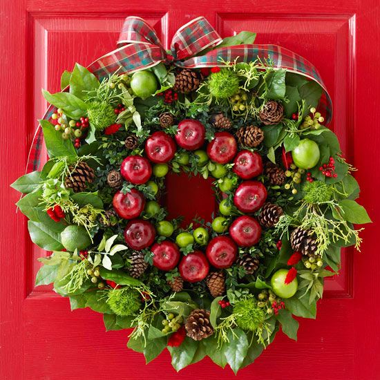 jul-dekoration-idéer-dörr-krans-äpple