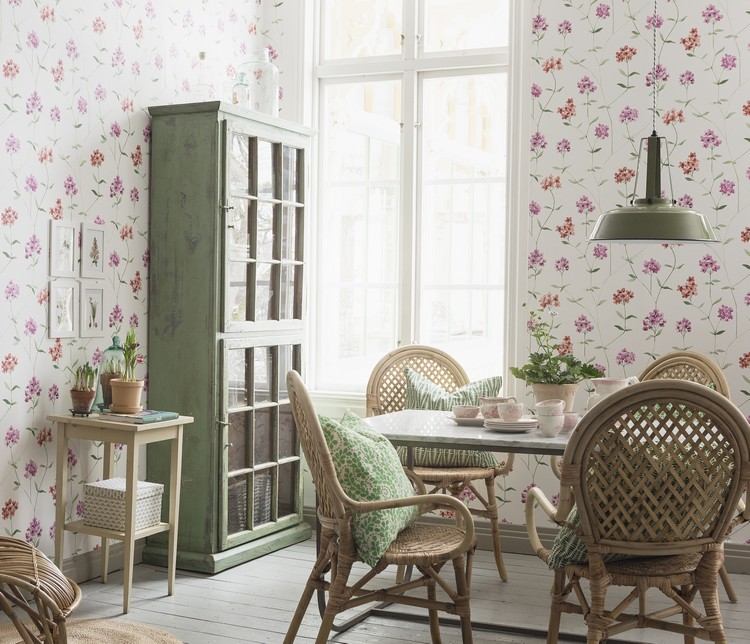 kök-tapeter-idéer-lantlig stil-ljus-interiör-blommotiv