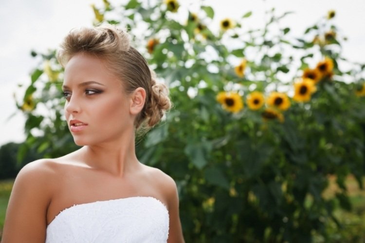 fest-frisyrer-medellångt-hår-updo-lätt-lätt-gör-det-själv-idé