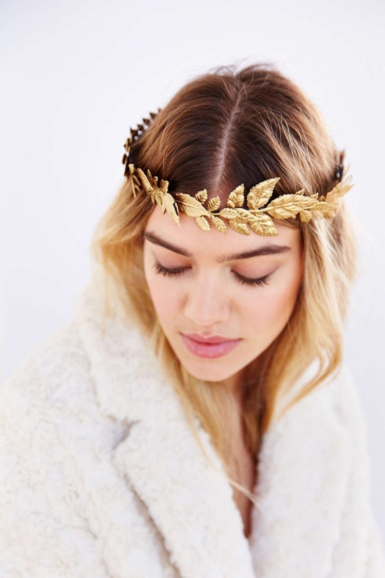 fest-frisyrer-hårtillbehör-guld-panna-blaetter-roemer-stil