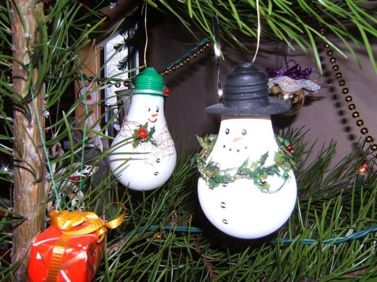 glödlampa snögubbar pyssla julbarn