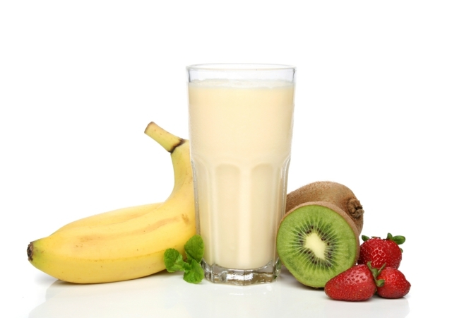 Förbered banan drink skaka på magen gå ner i vikt läckra friska