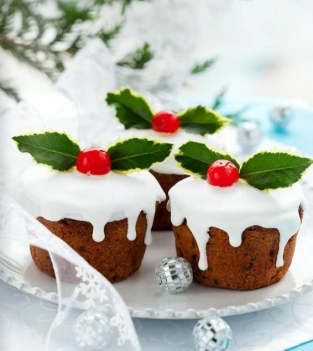 choklad-muffins-jul-vit-glasyr-snöliknande