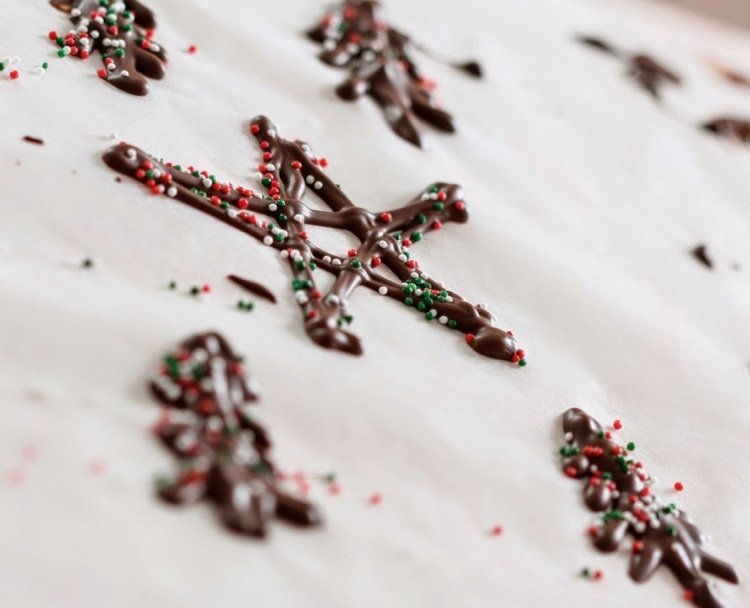 chokladdekoration julstjärnpärlor