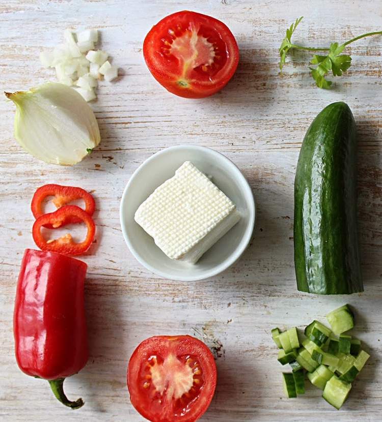 Schopska sallad -original-recept-ingredienser-produkter-grönsaker