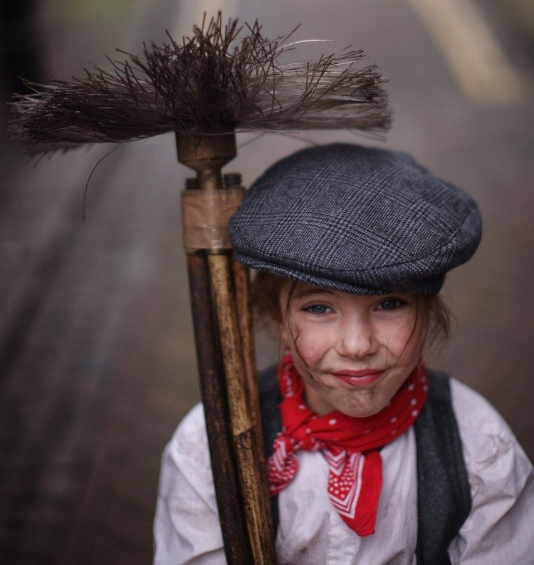 Skorstensfeekostym barn gör karneval själva