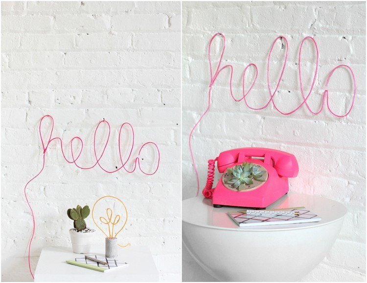 neonlampa-bokstäver-rosa-vägg-dekoration-vit-tegel-vägg-glödlampa-inomhus-växter
