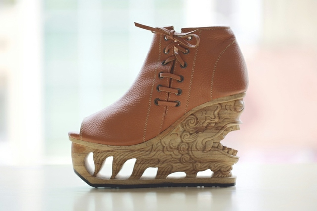 Carving Vietnam Leather Women Shoes Fall Collection